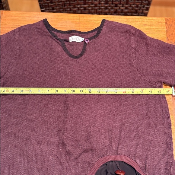 Bodil 100% Linen V-neck Tunic Top With Pocket - Picture 6 of 8